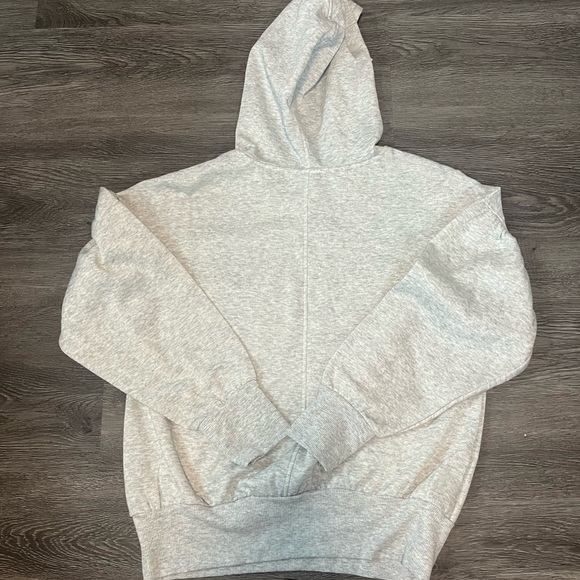 Xhilaration gray sweatshirt with puff sleeves - Picture 3 of 3